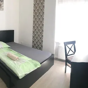  Apartman West
